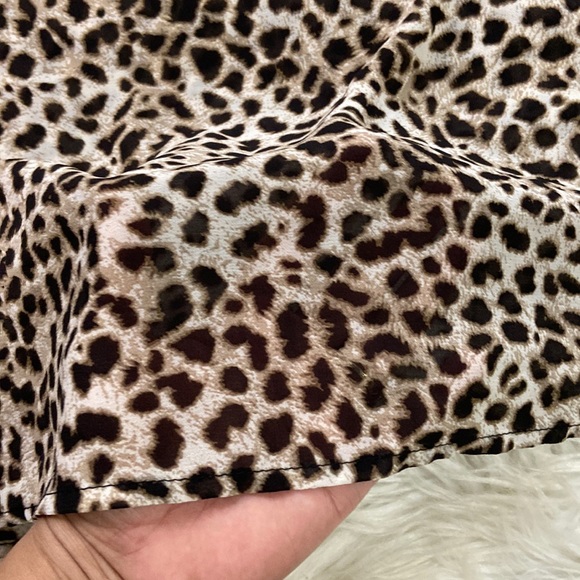 Torrid Chiffon Leopard Print sheer Top size 2 - Picture 5 of 16